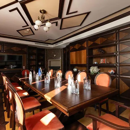 Armaco Hotel 5*