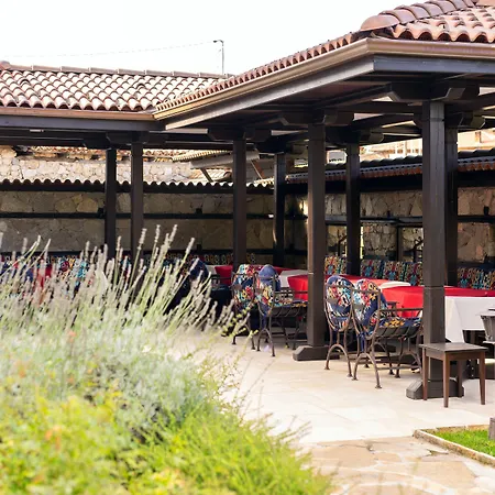 Armaco فندق كوبريفشتيتسا